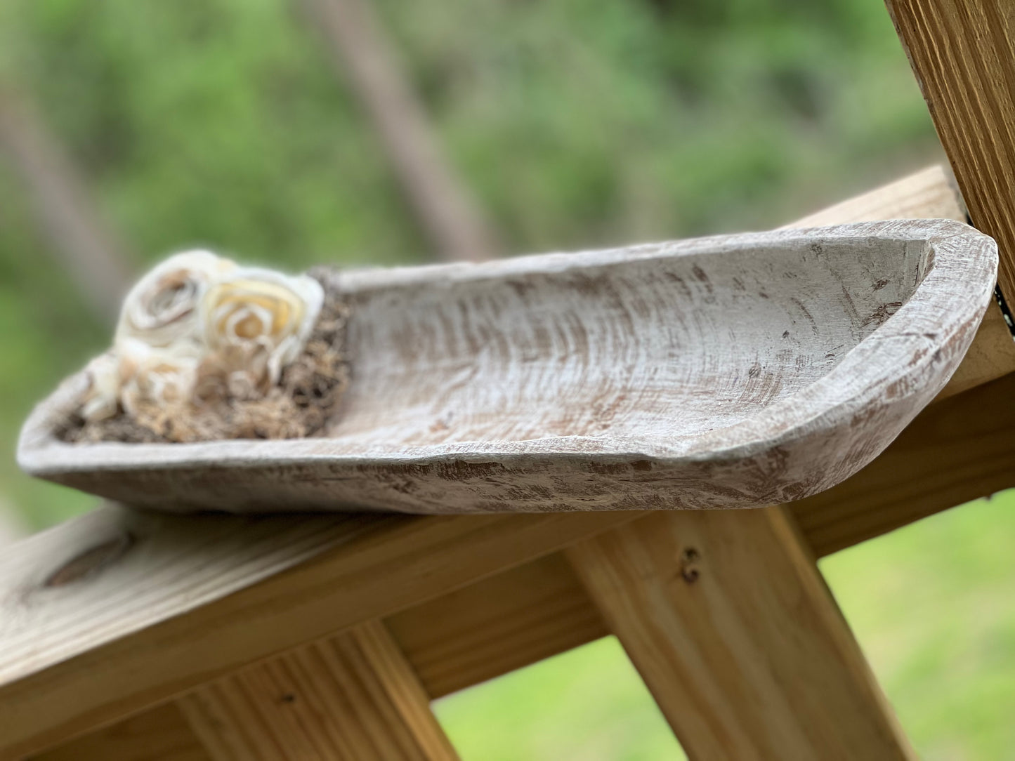 FARMHOUSE DOUGH BOWL WITH TREATED SPANISH MOSS & WOODEN FLOWERS  , ANTIQUE WHITE